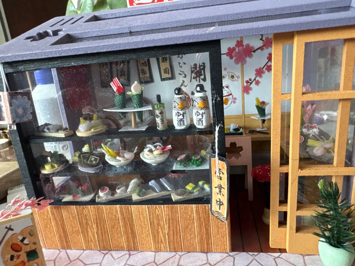 Maison miniature Échoppe à sushi montée, photo d'un avis client