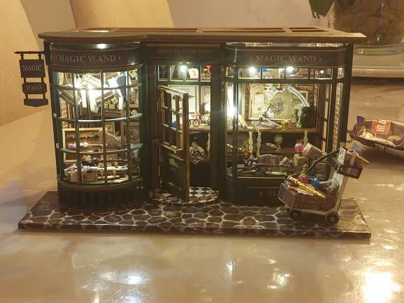 Maquette Magasin de Baguettes Magiques montée et éclairée, photo d'un avis client