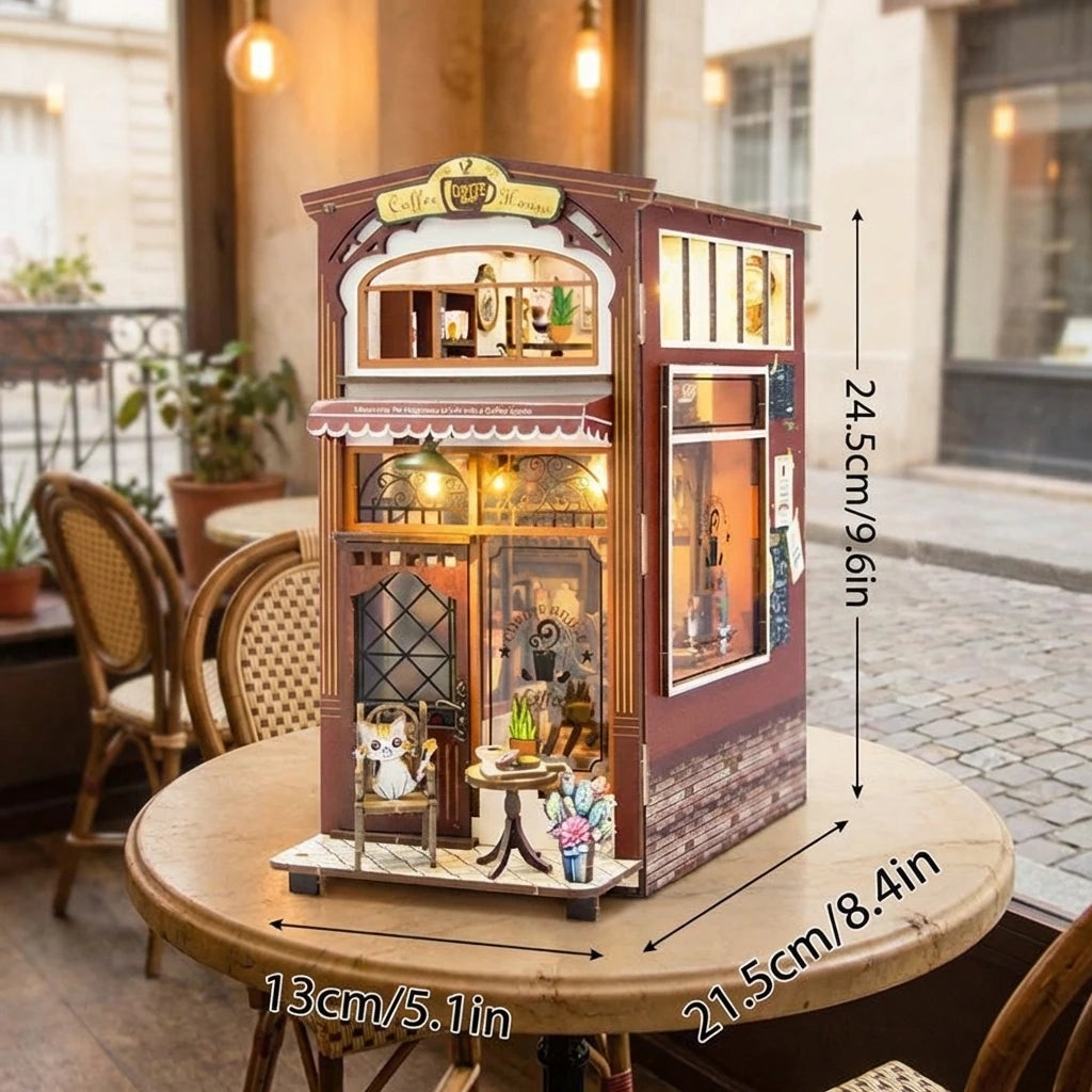 Book Nook en bois thème Café Parisien, vue avec Dimensions, éclairage LED chaleureux, décoration Nook-It.