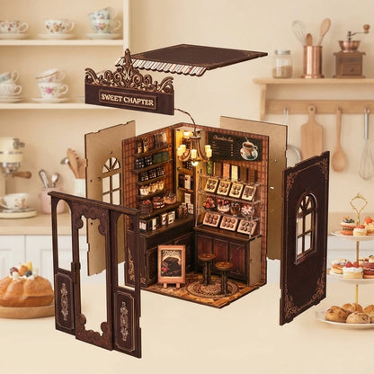 Book Nook en bois thème Le Doux Chapitre, salon de thé gourmand, vue éclatée, éclairage LED chaleureux, décoration Nook-It.