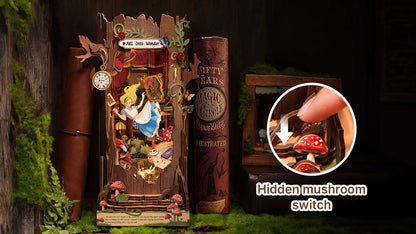 Interrupteur tactile caché dans un champignon rouge du book nook Alice