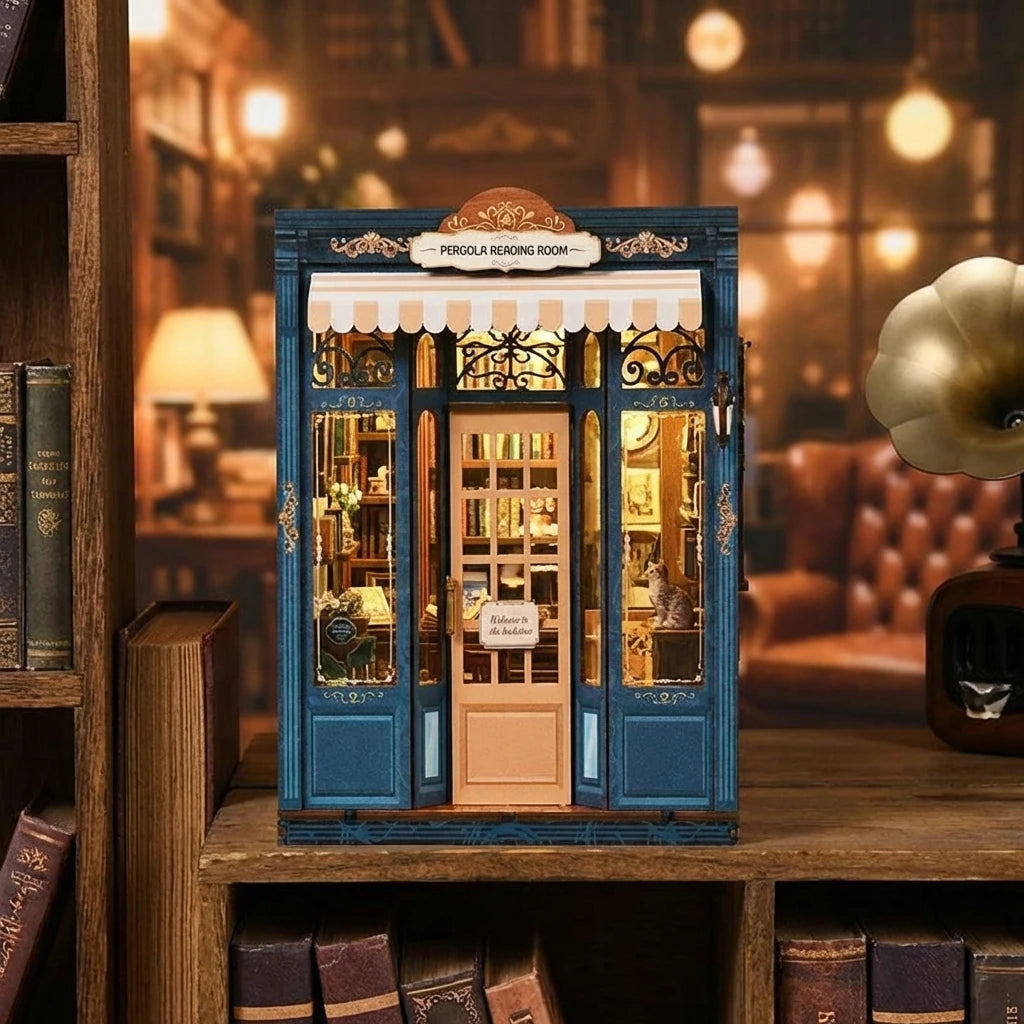 Book Nook en bois thème le coin lecture librairie, vue face, éclairage LED chaleureux, décoration Nook-It.