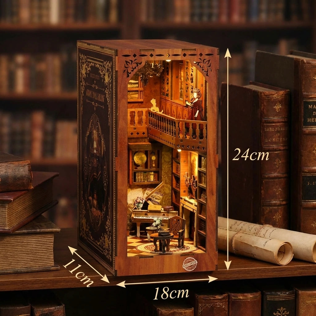 Book Nook en bois thème Maison de Grimm, vue Vue avec Dimensions, éclairage LED chaleureux, décoration Nook-It.