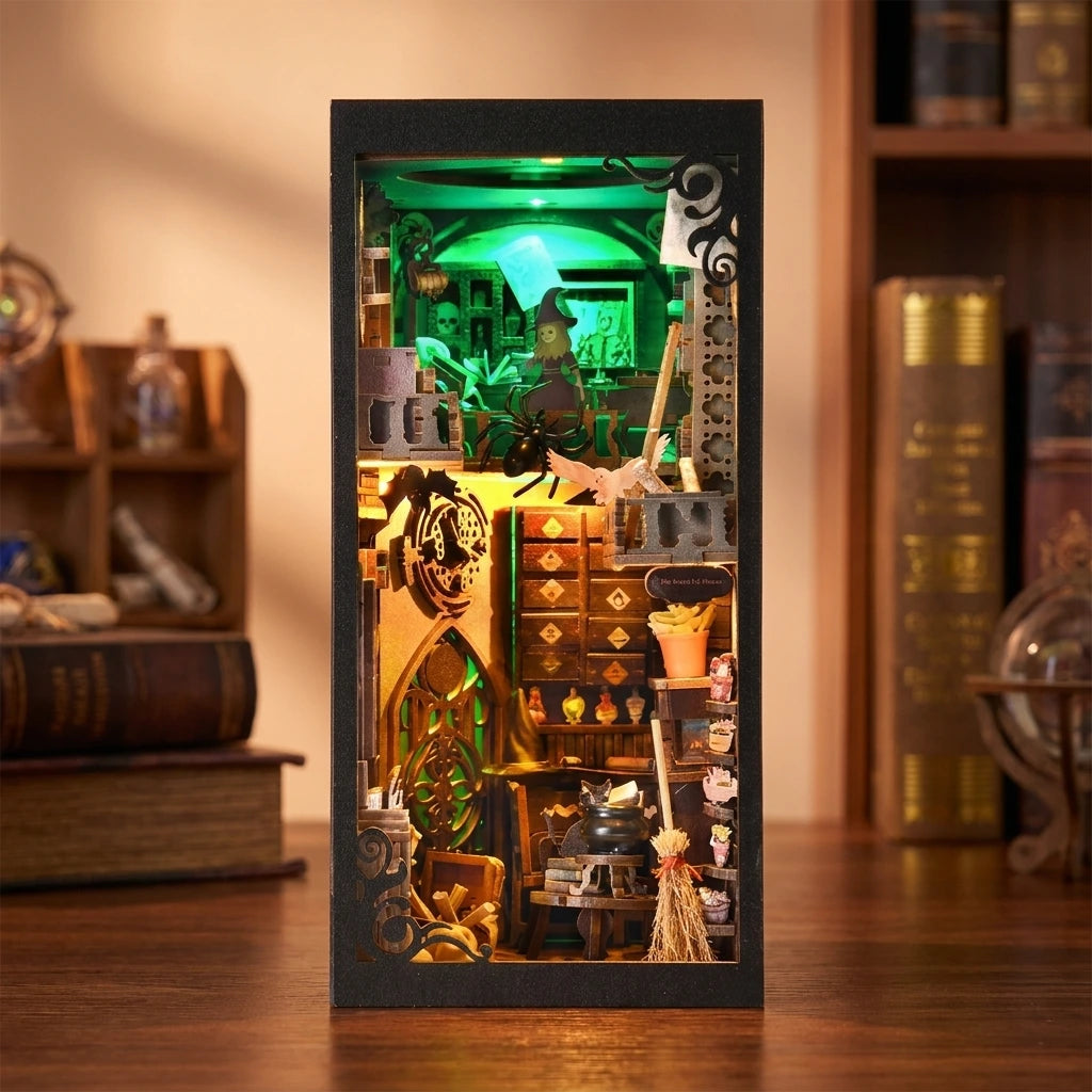 Book Nook Maison de la Sorcière DIY – Vue de face assemblé