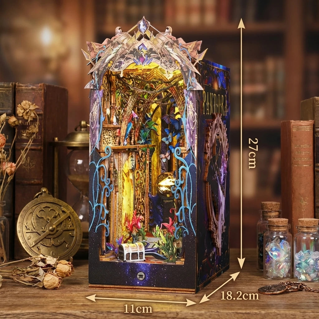 Book Nook en bois thème Pandora - Cabinet des Curiosités Fantastiques, vue Vue avec Dimensions, éclairage LED chaleureux, décoration nook-It