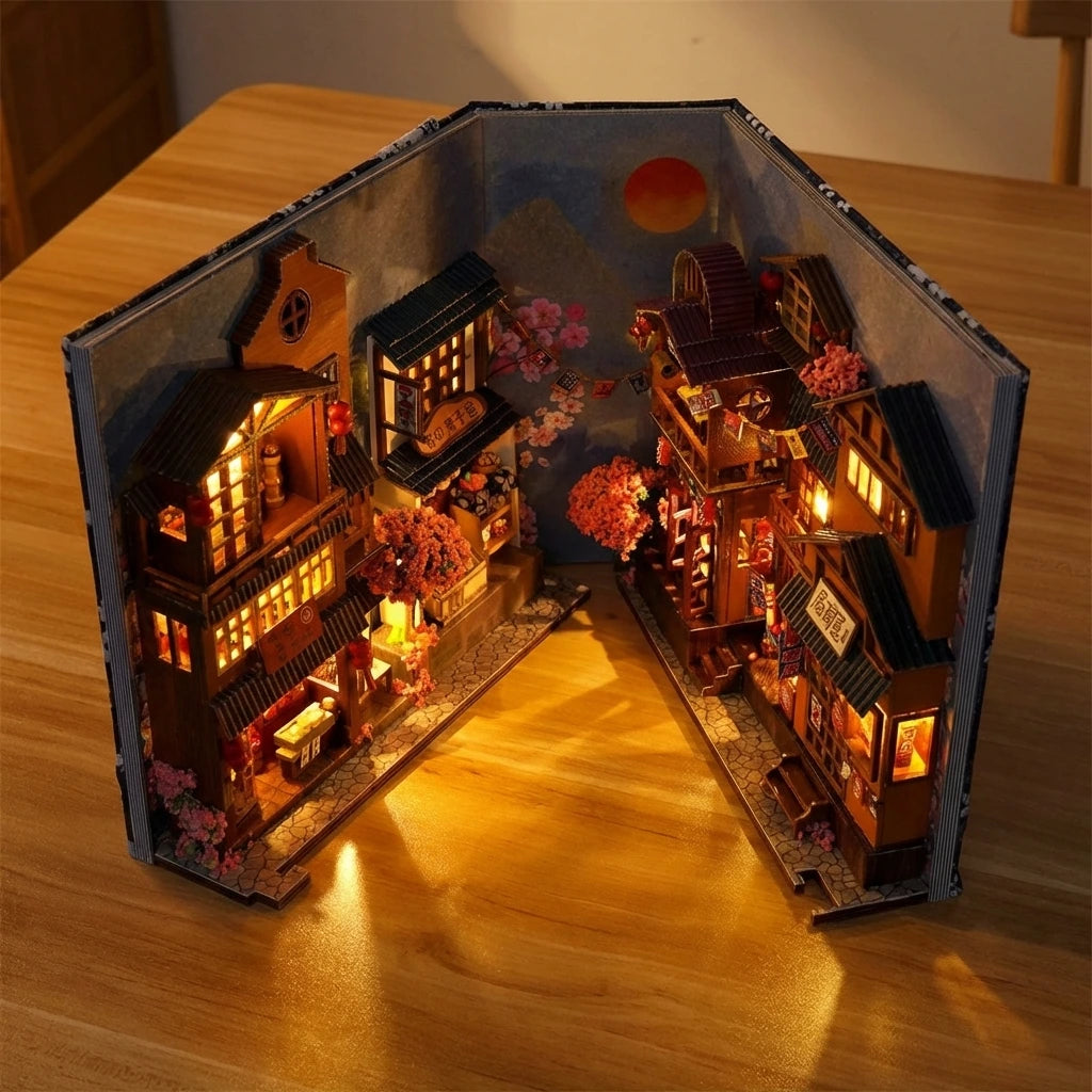 Book Nook en bois thème Rue Japonaise Typique - Nocturne Japonais, vue plongeante, éclairage LED chaleureux, décoration Nook