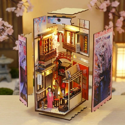 Book Nook en bois thème Ruelle Japonaise (Kyoto), vue Éclatée, éclairage LED chaleureux, décoration Nook-It.
