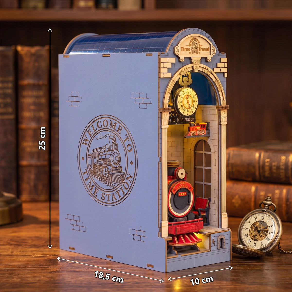 Dimensions du book nook Time Travel en bois : 10 x 18,5 x 25 cm