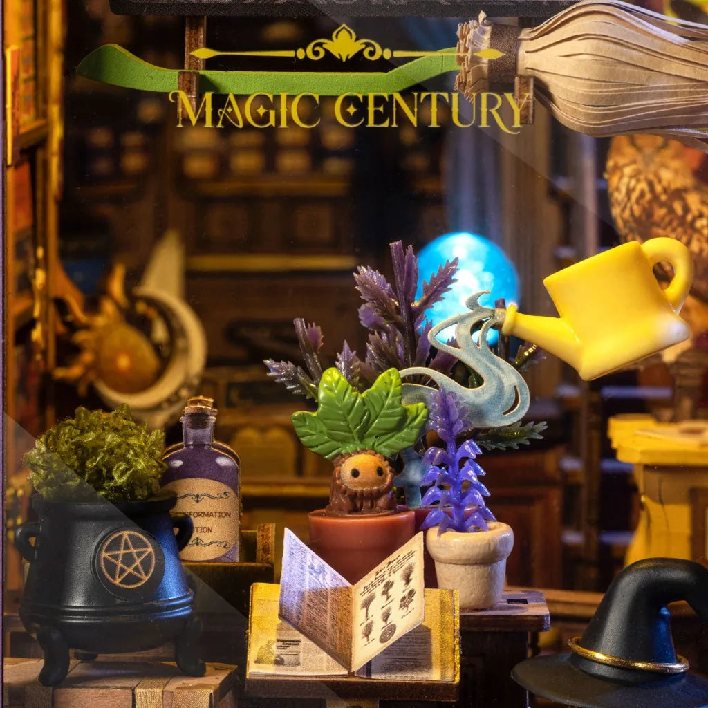 Mandragore, lavande et arrosoir jaune flottant du book nook Whisper Magic Shop