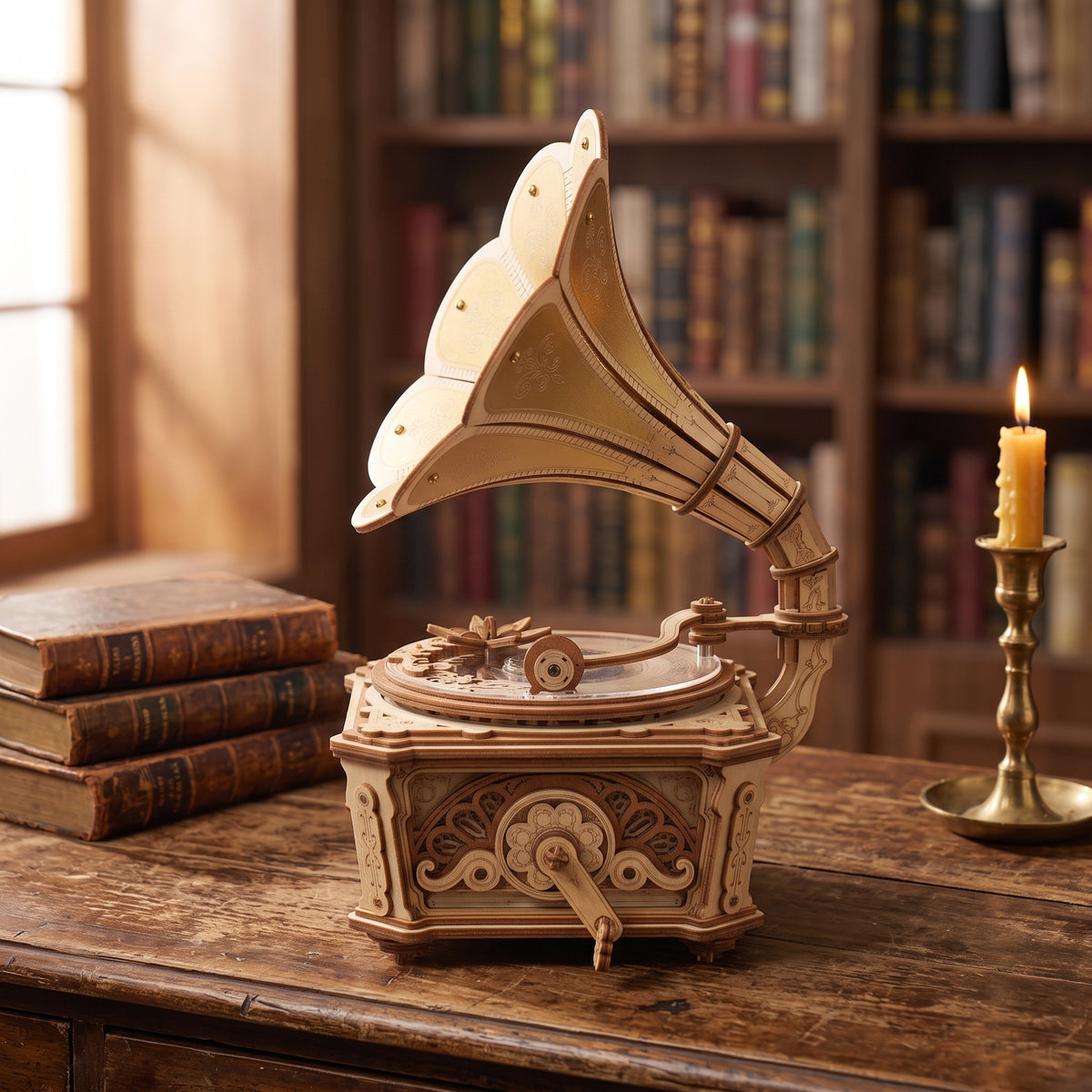 Gramophone Diva vu de profil, mécanisme à engrenages et manivelle à clé visibles sur le côté