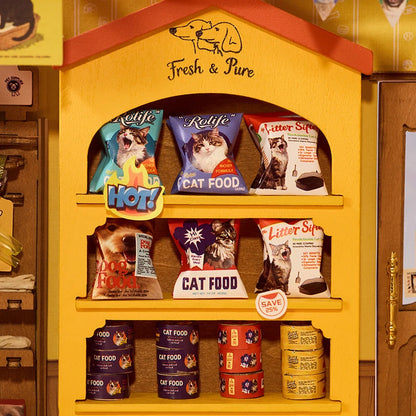 Détail des rayons de croquettes et conserves de l'animalerie miniature Fluffy Pets