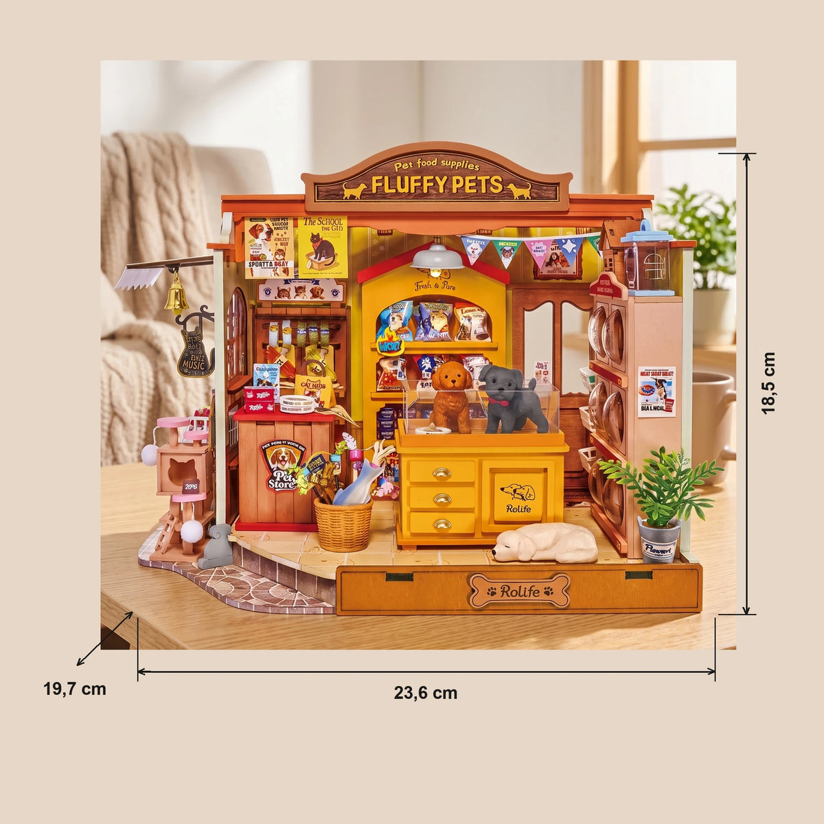 Dimensions de la maison miniature Fluffy Pets : 23,6 x 19,7 x 18,5 cm assemblée