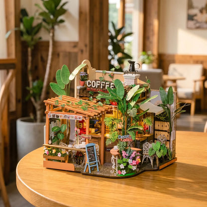 Maison miniature Leafree Café vue de trois quarts avec son toit de tuiles