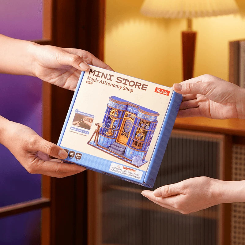 Boîte Rolife Mini Store de la boutique d'astronomie Magic Astronomy Shop offerte en cadeau