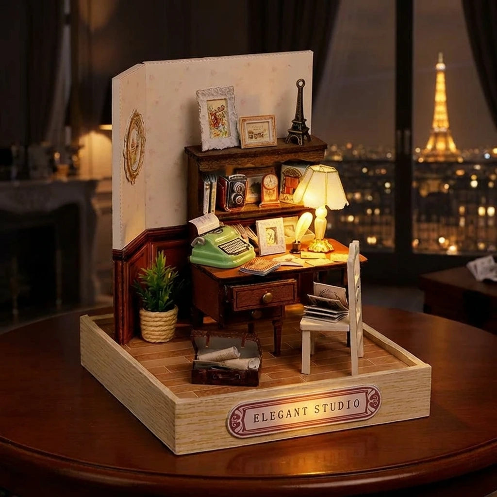 Miniature en bois thème Studio Elegant à Paris, vue Ambiance Nuit, éclairage LED chaleureux, décoration Nook-It.