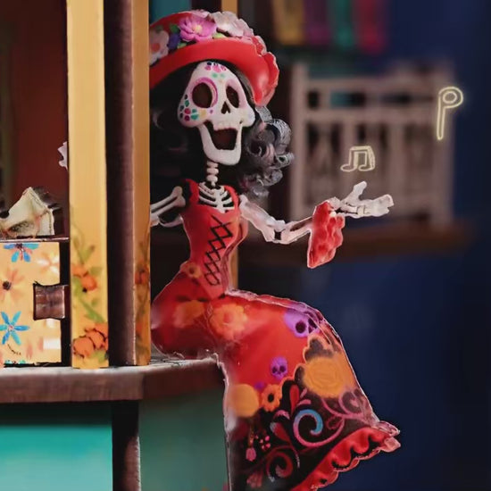 Vidéo de présentation du Book Nook Plaza de los Muertos en bois avec éclairage LED - Nook-It