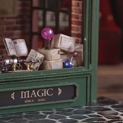 vidéo Book Nook d'un magasin de baguettes magique inspiré de Harry Potter