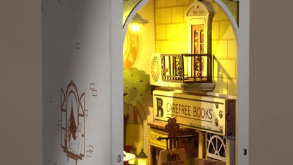 Vidéo du book nook Sunshine Town Rolife, ruelle au café et librairie
