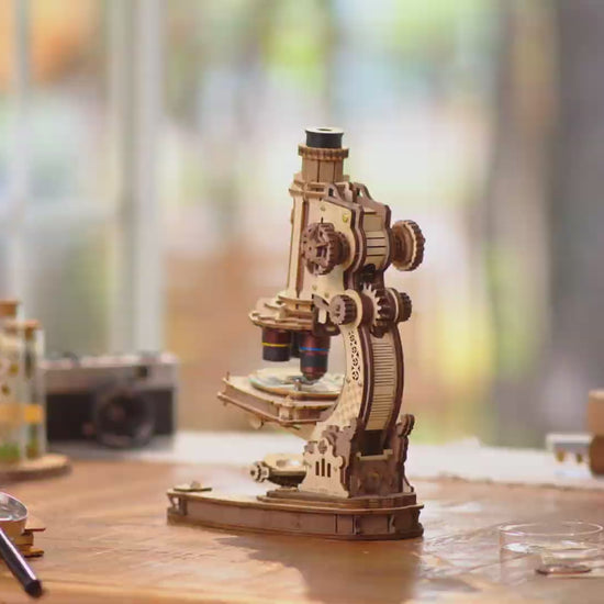 Vidéo officielle du microscope vintage puzzle 3D en bois ROKR : montage, mise au point et LED
