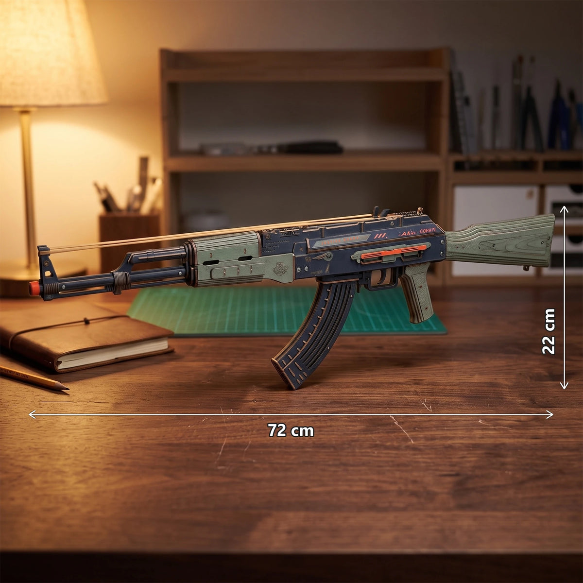 Dimensions de l'AK-47 Justice Guard monté : 72 cm de long, 22 cm de haut