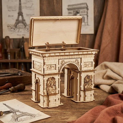 Puzzle 3D en bois thème Boite à bijoux Arc de Triomphe Paris, vue Face, éclairage externe mettant en valeur la maquette, décoration