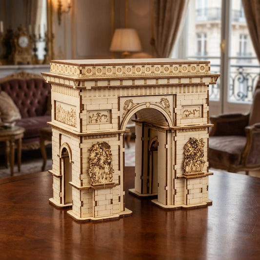 Puzzle 3D en bois thème Boite à bijoux Arc de Triomphe Paris, vue Face, éclairage externe mettant en valeur la maquette, déco