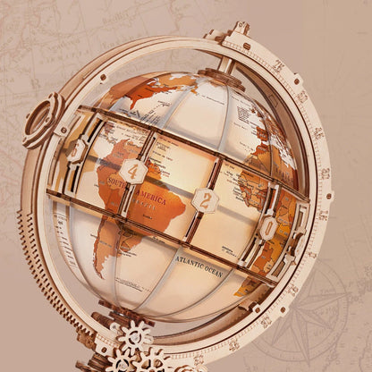 Détail de la carte ancienne du globe en bois, Amérique du Sud et Atlantique