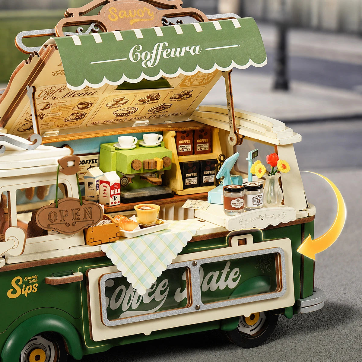 Le volet latéral du Leo's Coffee Truck se relève pour former l'auvent Coffeura