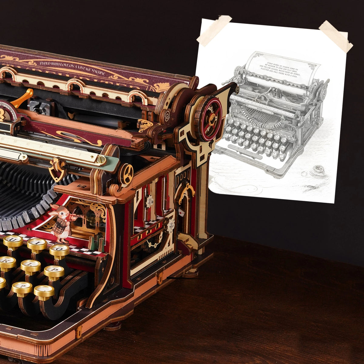 Machine à écrire magique ROKR à côté de son croquis de conception