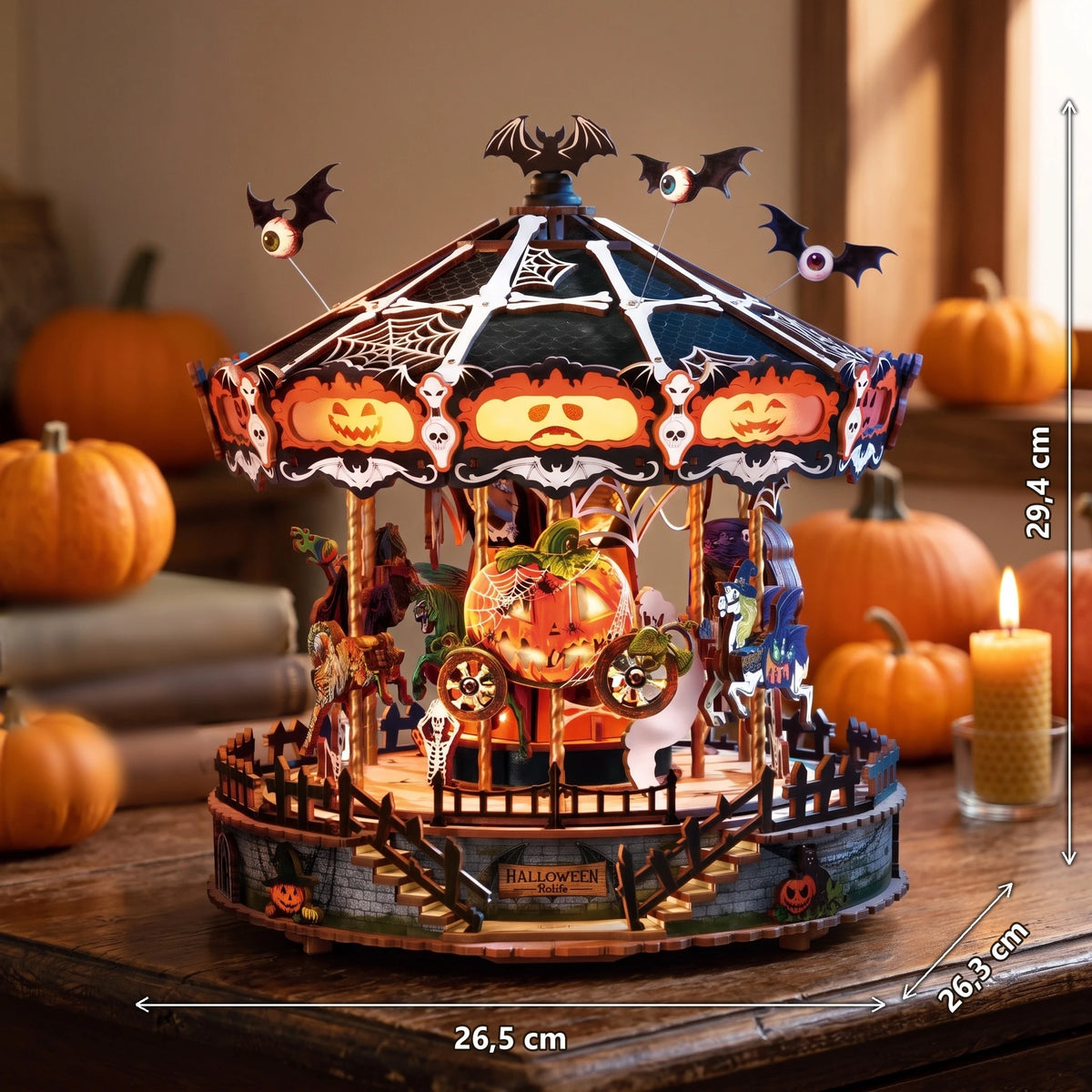 Dimensions du manège Phantom Waltz monté : 26,5 x 26,3 cm pour 29,4 cm de haut