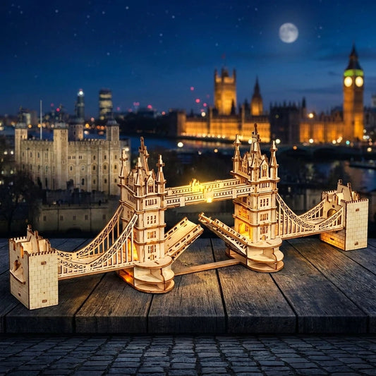 Puzzle 3D Tower Bridge illuminé la nuit devant la skyline de Londres avec Big Ben et pleine lune